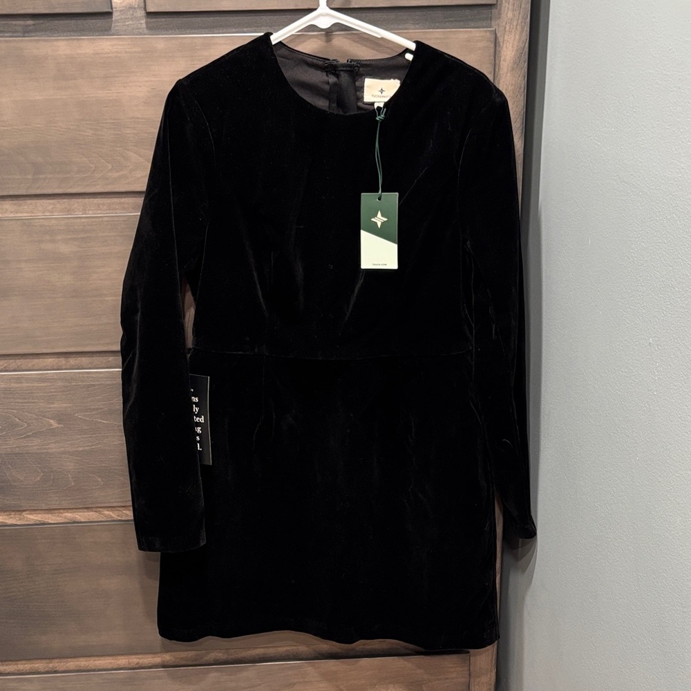 Tuckernuck Black Velvet Haley Dress NWT